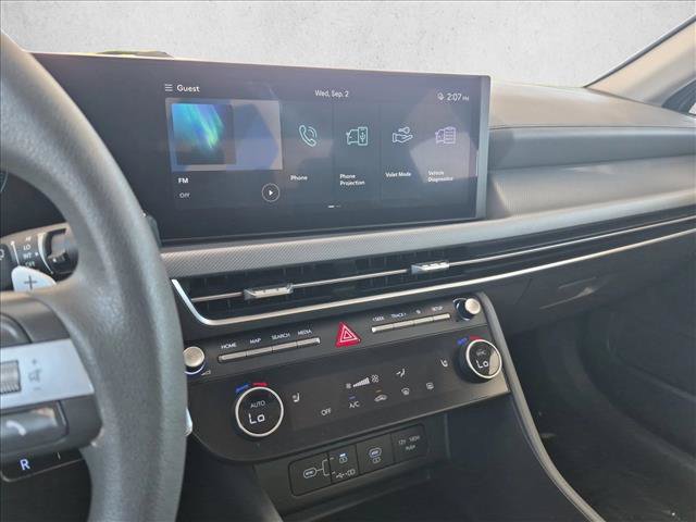 Used 2025 Hyundai Sonata SEL FWD image 14
