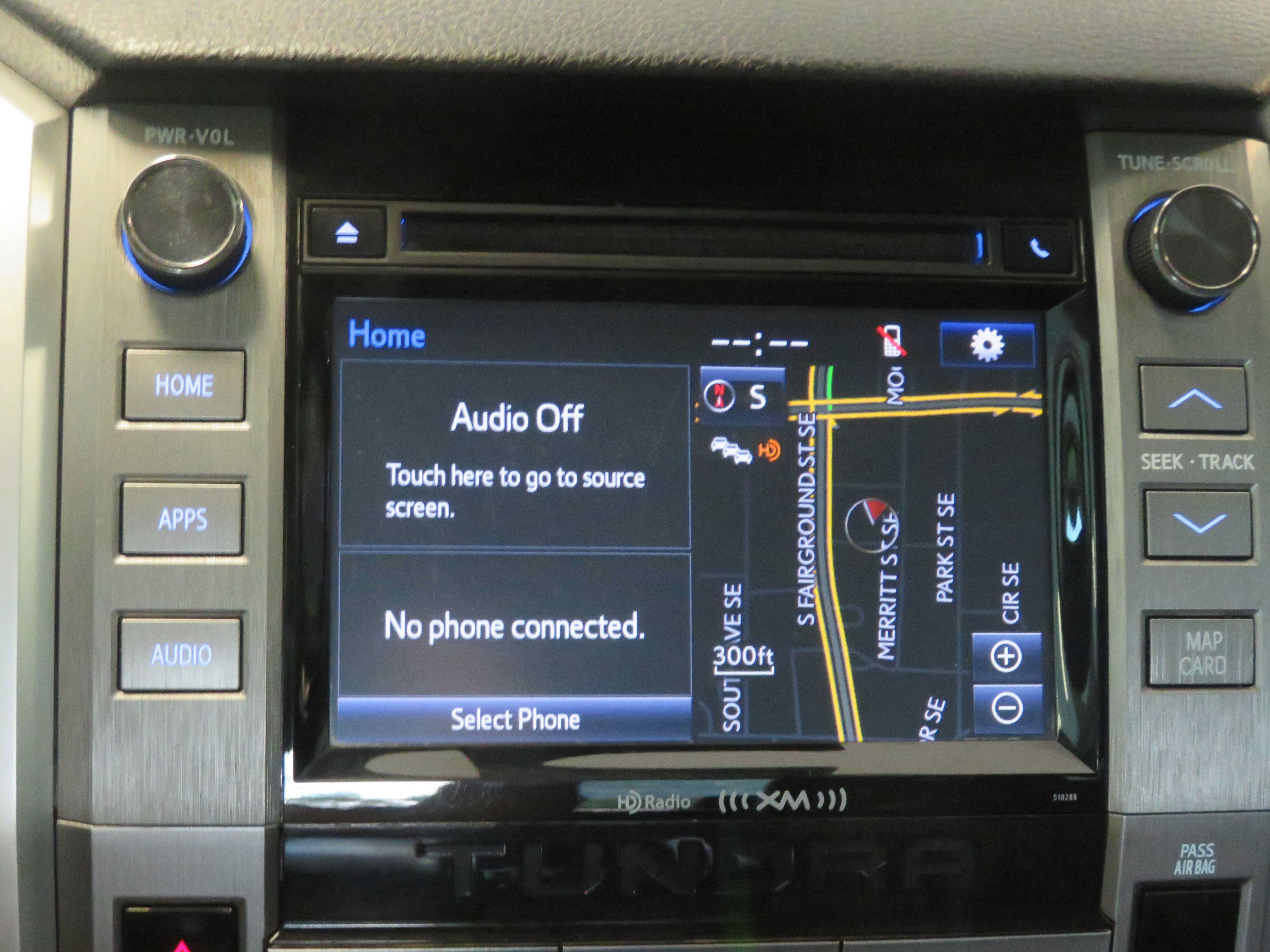 Used 2018 Toyota Tundra SR5 w/ SR5 Upgrade Package AWD/4WD image 39