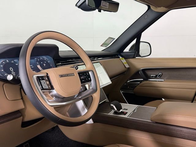 New 2026 Land Rover Range Rover Long Wheelbase SE AWD/4WD image 4