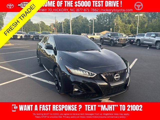 Used 2023 Nissan Maxima SR w/ Sport Mat Group FWD image 1