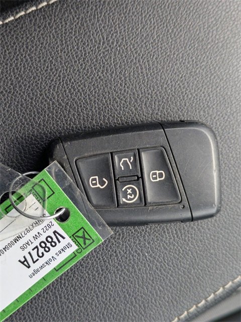 Certified 2022 Volkswagen Taos SE image 32