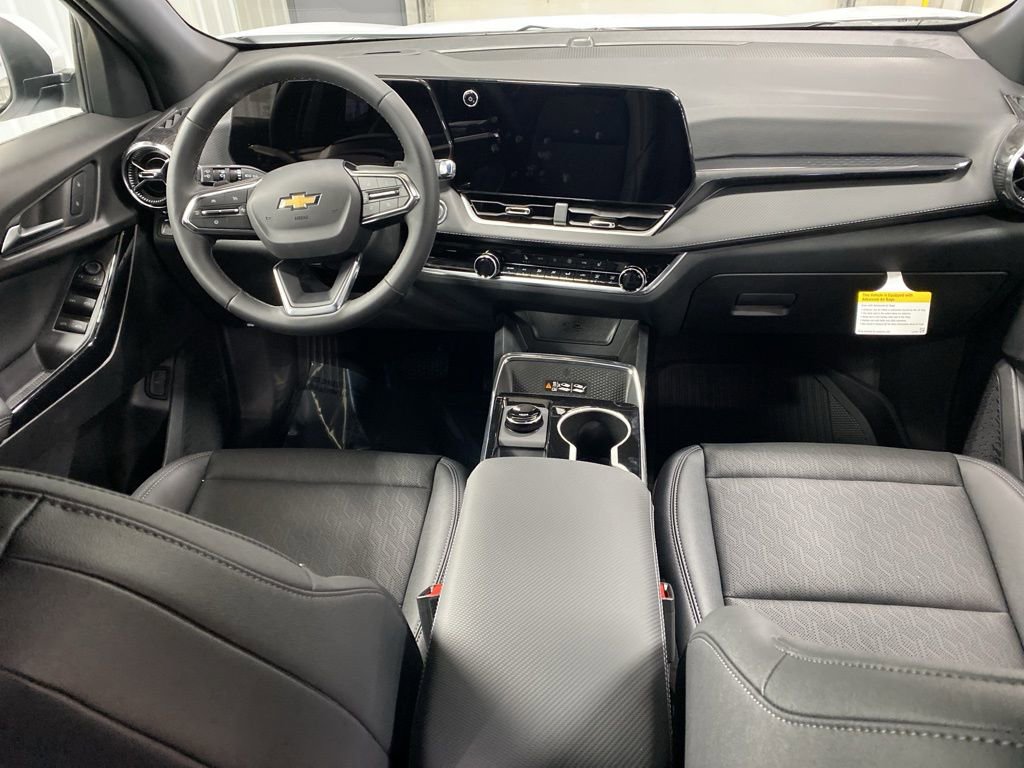 New 2026 Chevrolet Equinox LT w/ Convenience Package II image 3