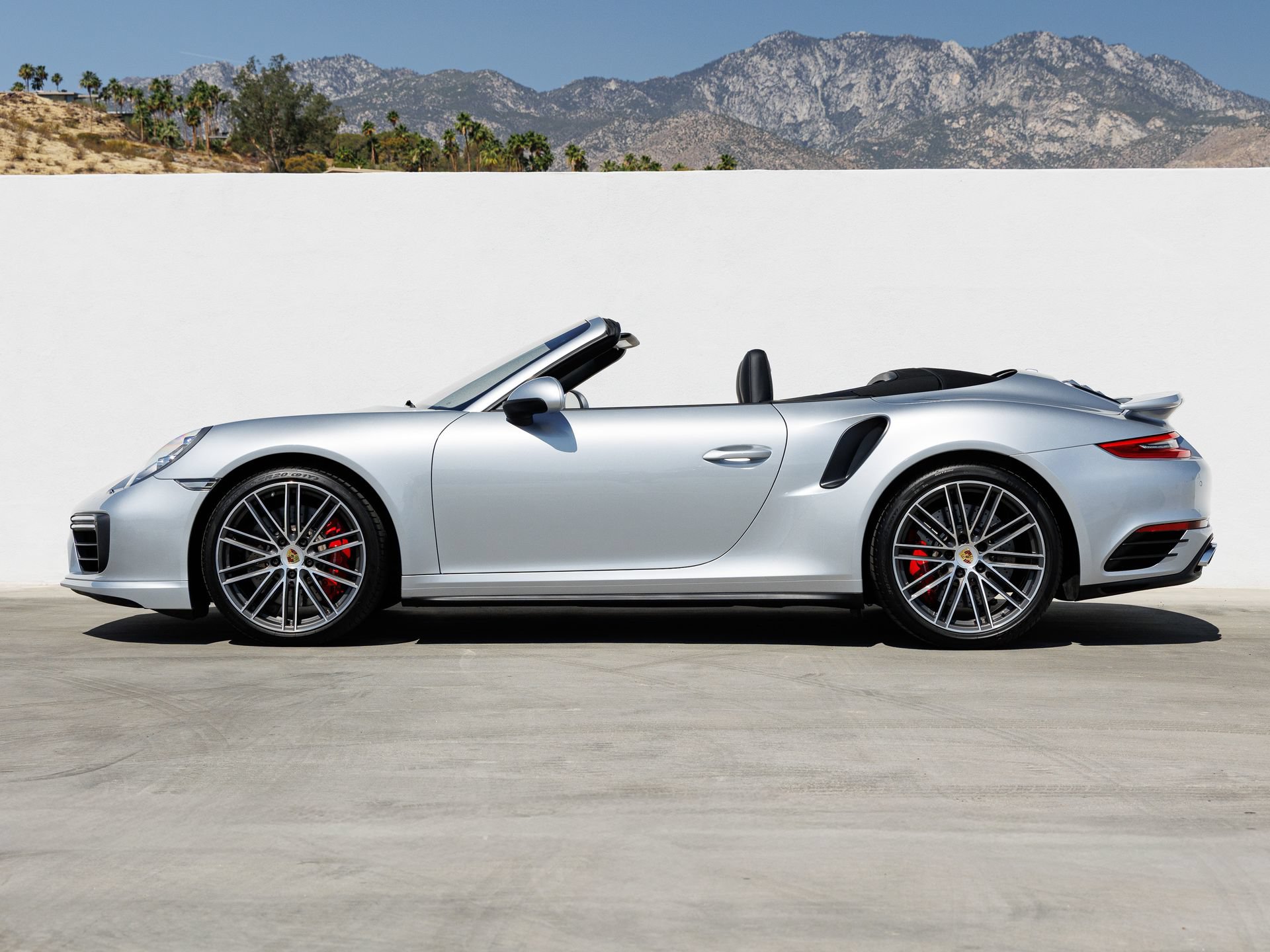 Certified 2017 Porsche 911 Turbo AWD/4WD image 2