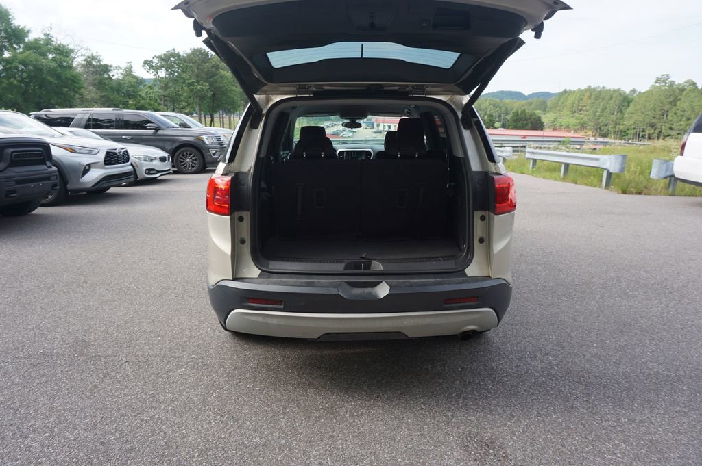Used 2017 GMC Acadia SLE FWD image 14