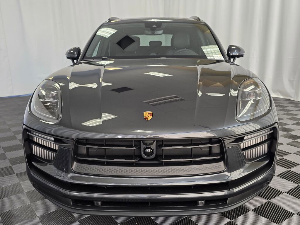 New 2025 Porsche Macan S image 9