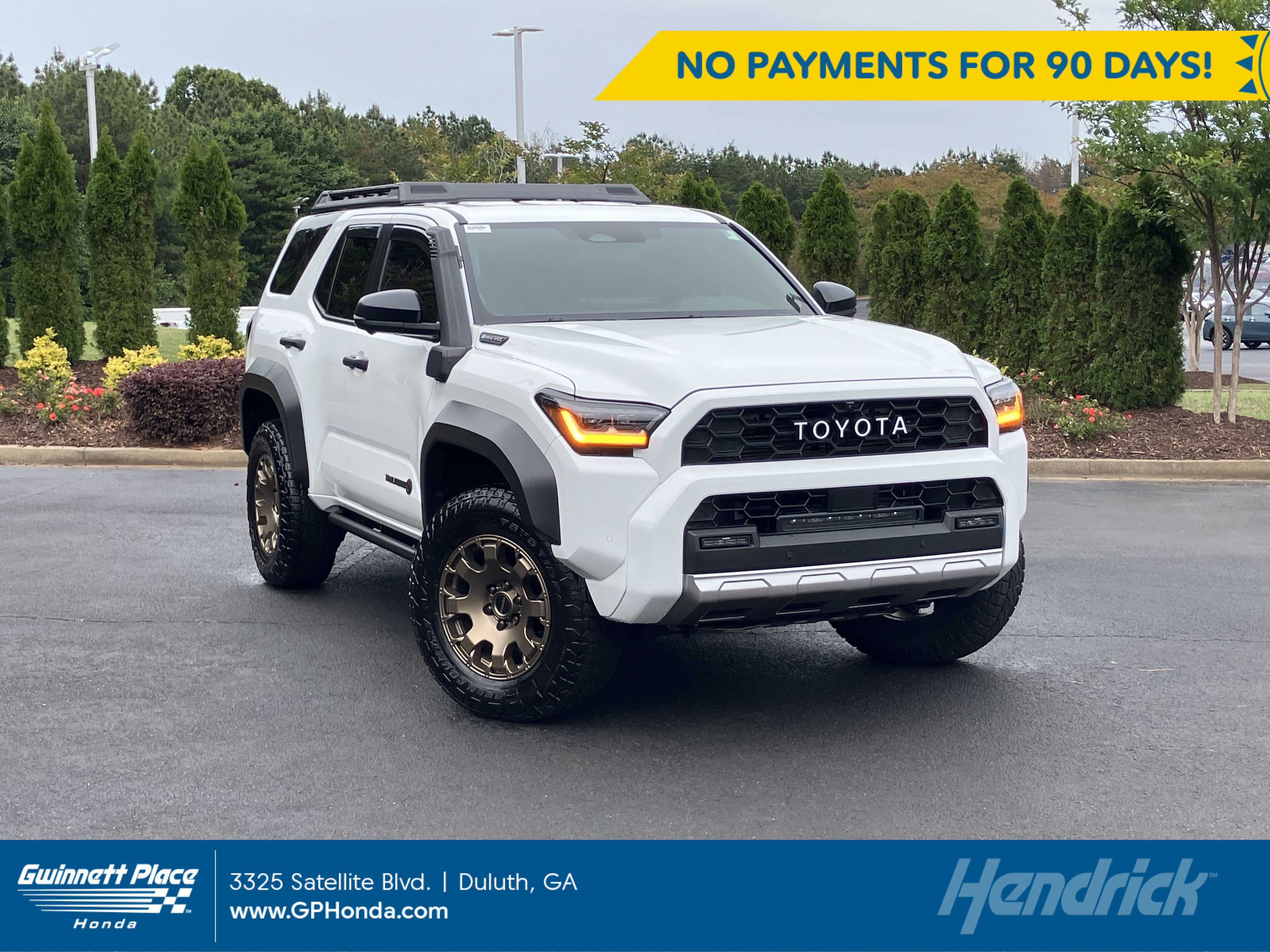 Used 2025 Toyota 4Runner Trailhunter AWD/4WD image 1