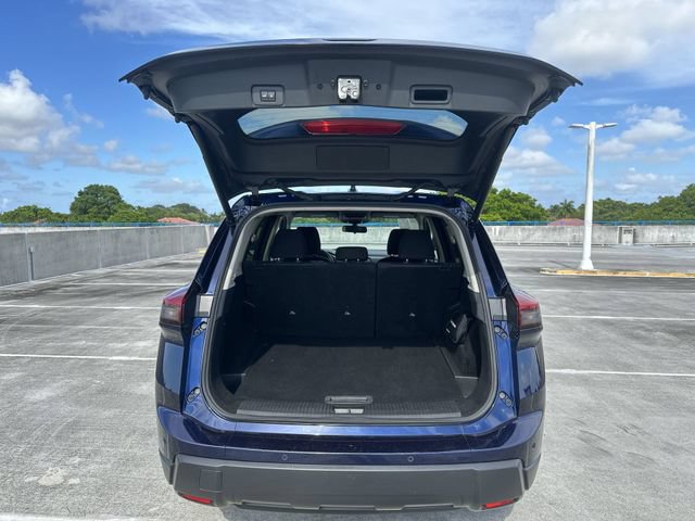 Used 2024 Nissan Rogue SV FWD image 28