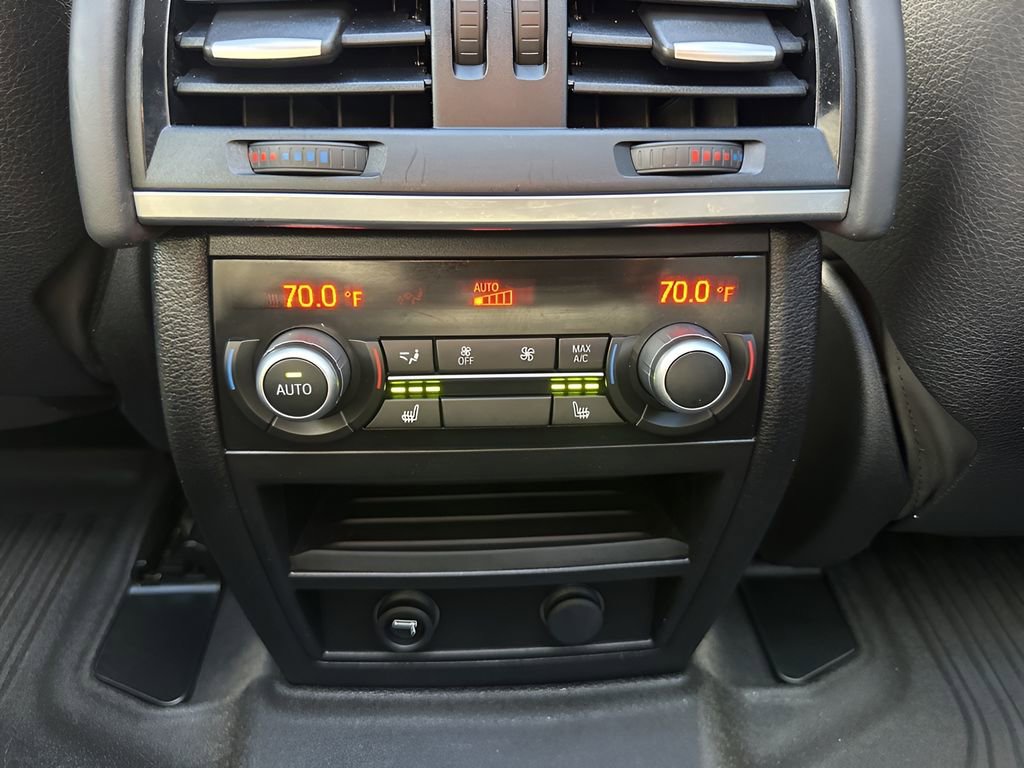 Used 2016 BMW X5 M image 13