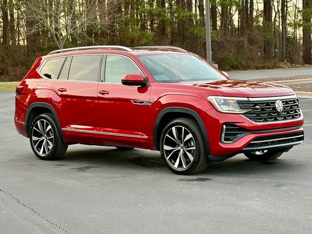 Used 2025 Volkswagen Atlas SEL Premium R-Line image 10