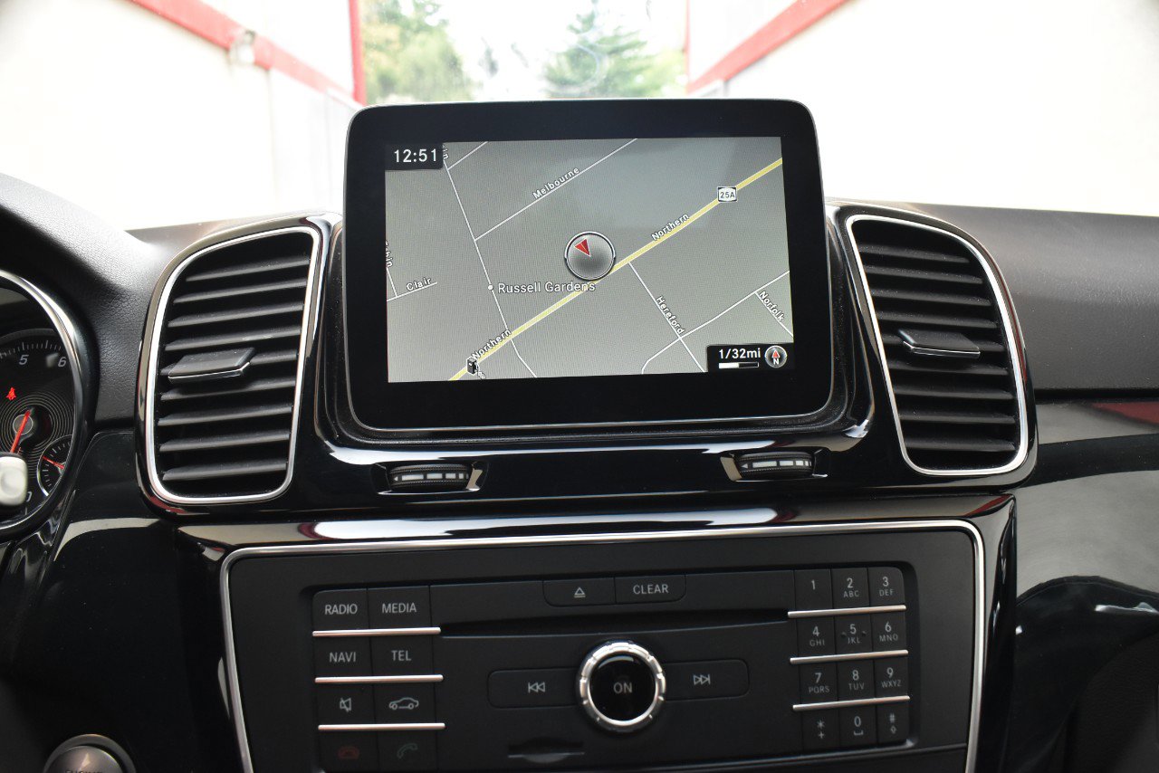 Used 2019 Mercedes-Benz GLE 400 4MATIC image 29