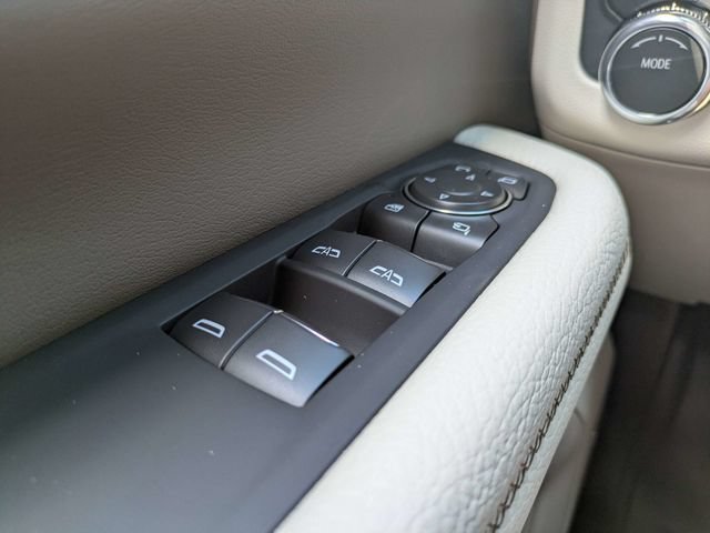 New 2026 GMC Yukon XL Denali w/ Denali Reserve Package RWD image 32