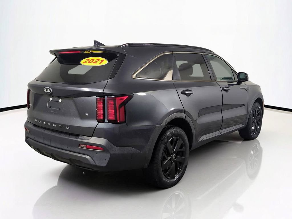 Used 2021 Kia Sorento S w/ Panoramic Sunroof Package AWD/4WD image 5
