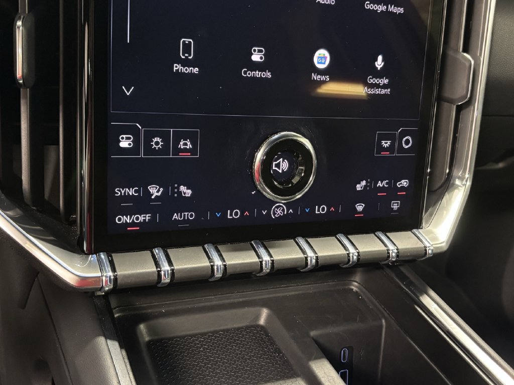 Used 2026 GMC Acadia Elevation w/ Elevation Premium Package FWD image 37