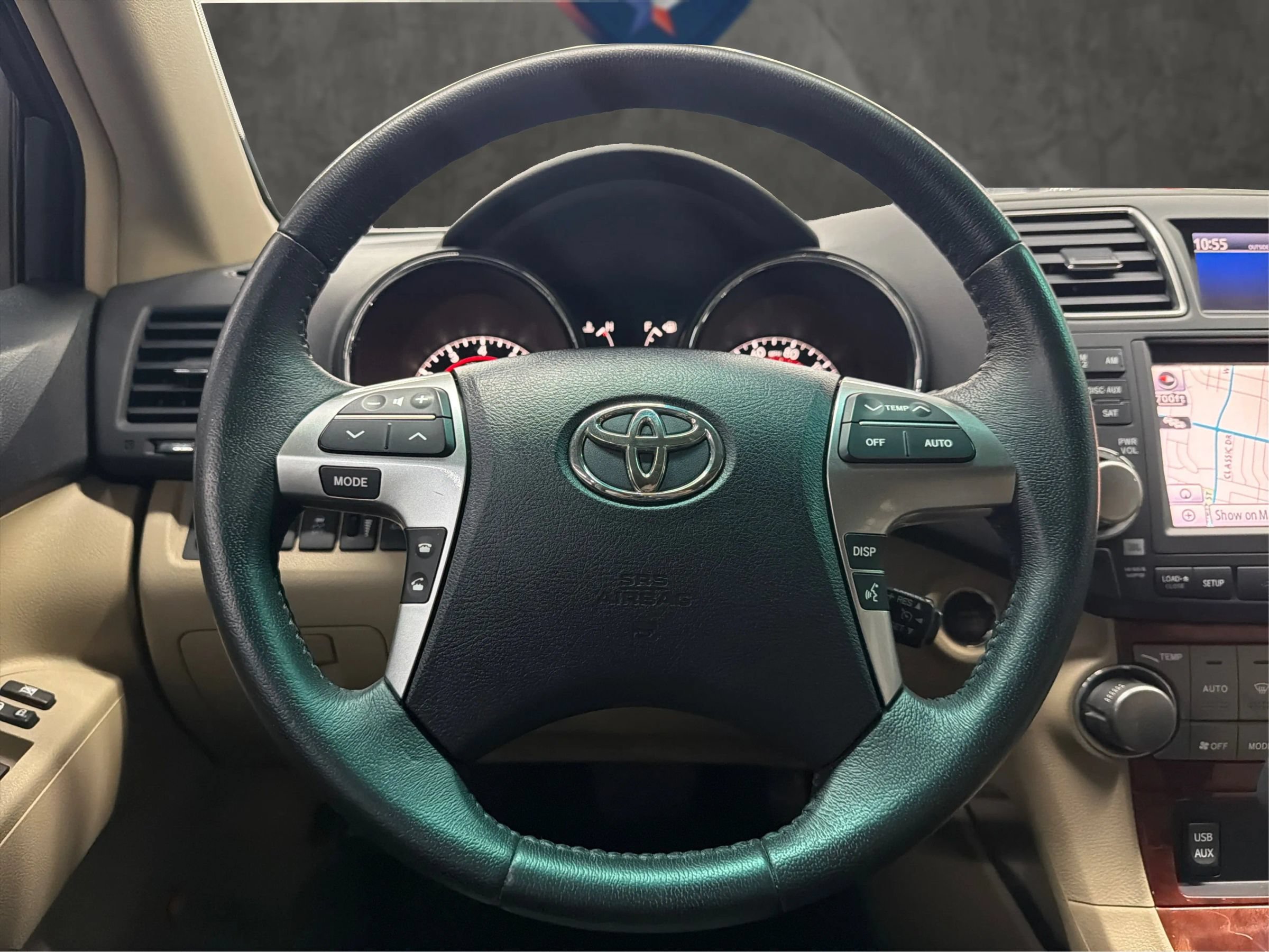 Used 2011 Toyota Highlander Limited w/ Tow Pkg FWD image 34