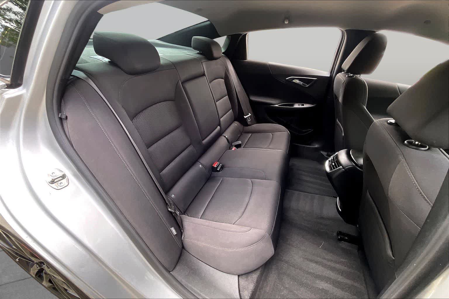 Used 2021 Chevrolet Malibu LT w/ Redline Edition FWD image 17