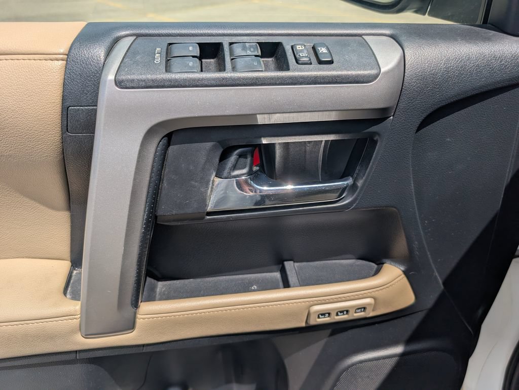Used 2014 Toyota 4Runner Limited RWD image 10