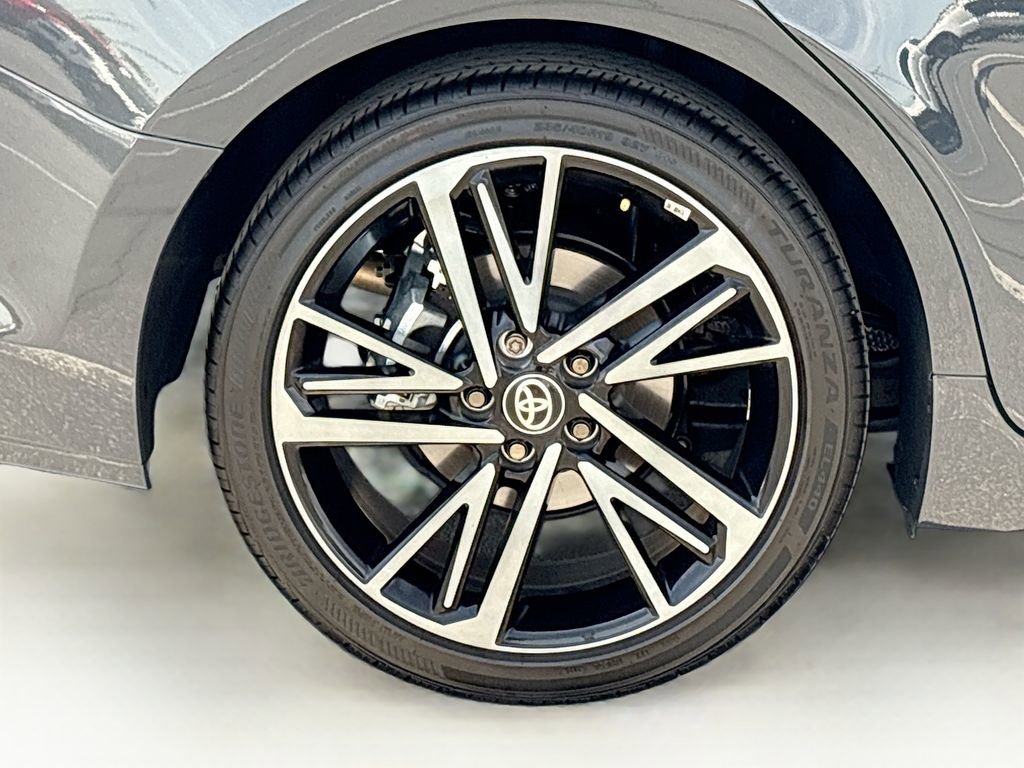 Used 2026 Toyota Camry XSE FWD image 32