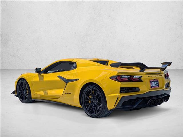 Used 2025 Chevrolet Corvette Z06 w/ Z07 Performance Package RWD image 8