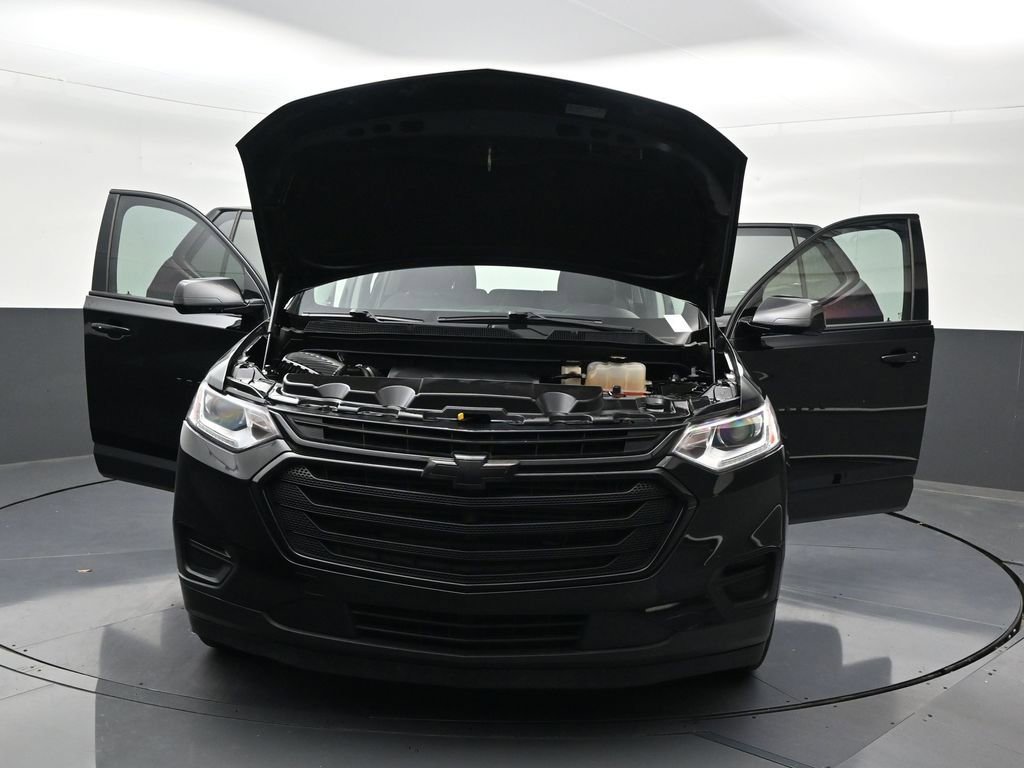 Used 2019 Chevrolet Traverse LS w/ LPO, Blackout Package FWD image 41