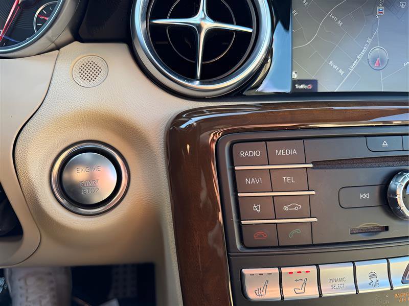 Used 2017 Mercedes-Benz SLC 300 image 28