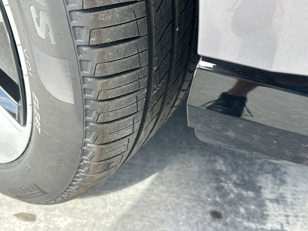 New 2026 Volvo EX90 Plus RWD image 11