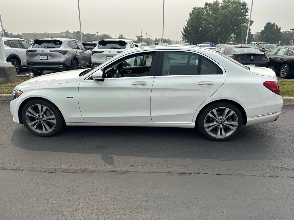 Used 2018 Mercedes-Benz C 350e Sedan w/ Premium Package image 4