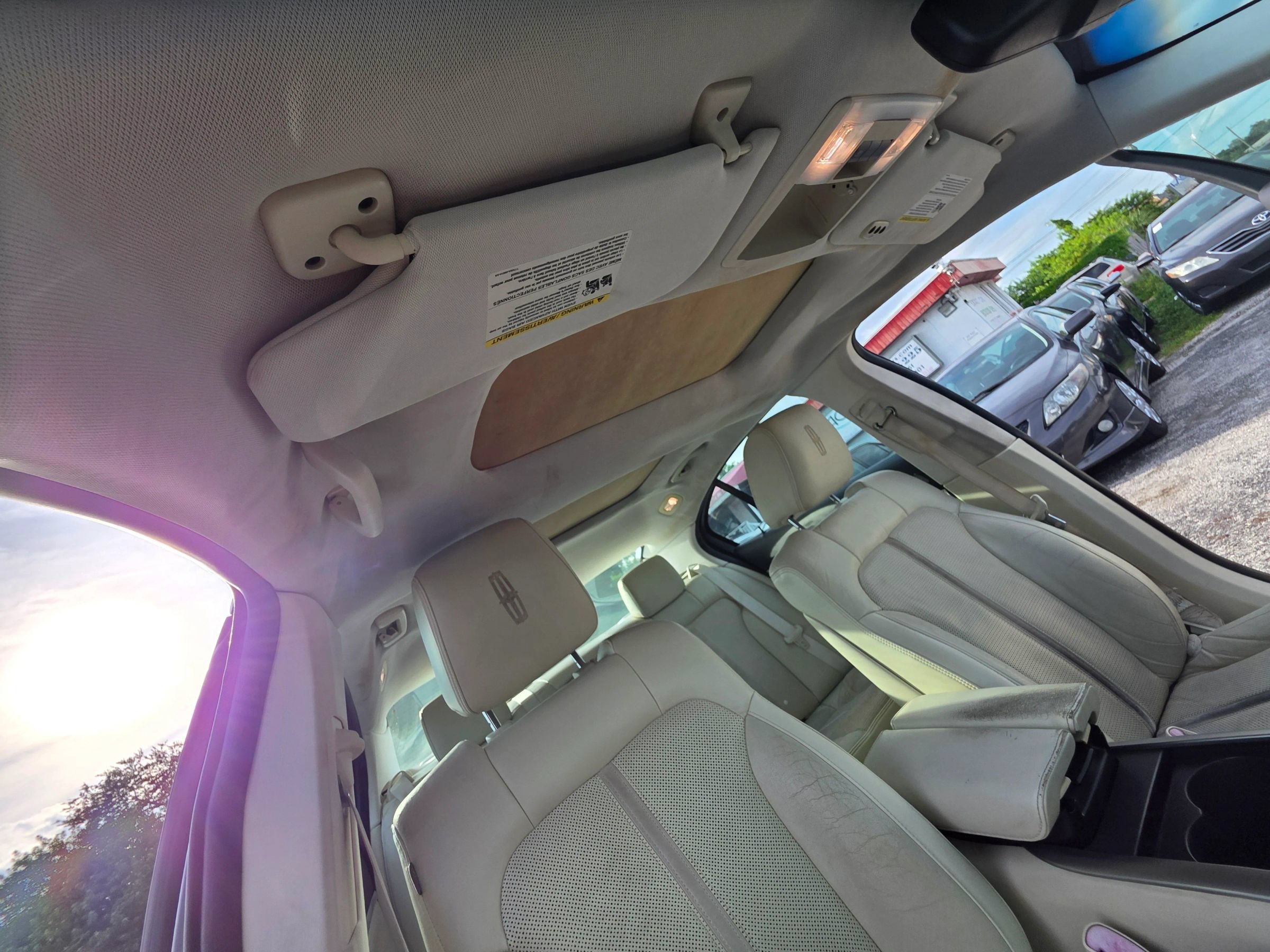 Used 2009 Lincoln MKS FWD image 21