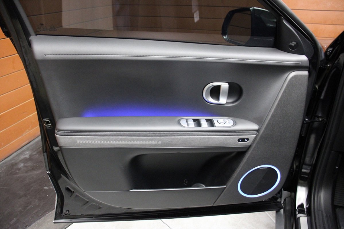 Used 2024 Hyundai Ioniq 5 Limited RWD image 34