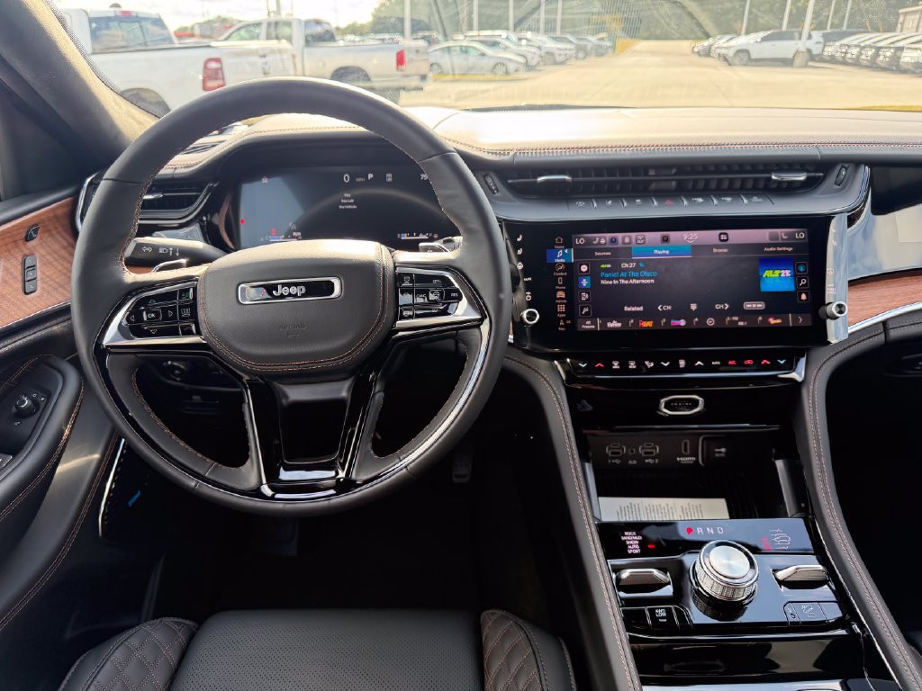 New 2027 Jeep Grand Cherokee Summit AWD/4WD image 8