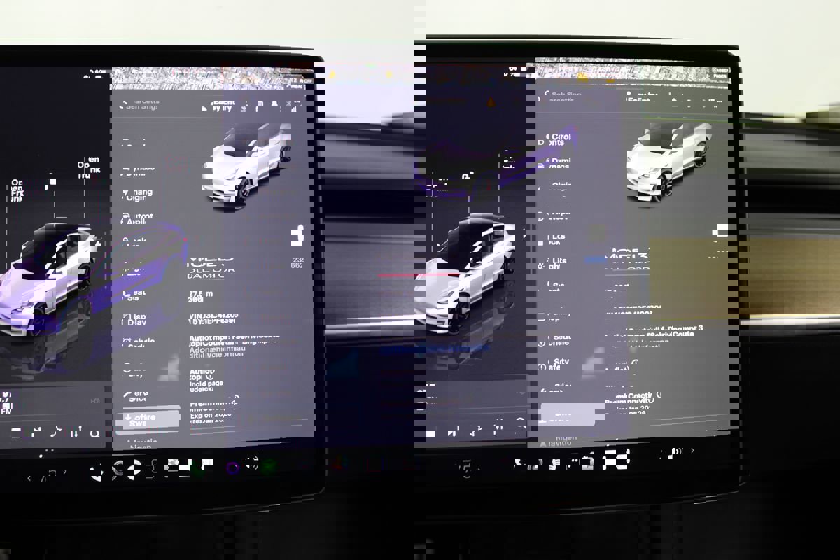 Used 2023 Tesla Model 3 Performance image 15