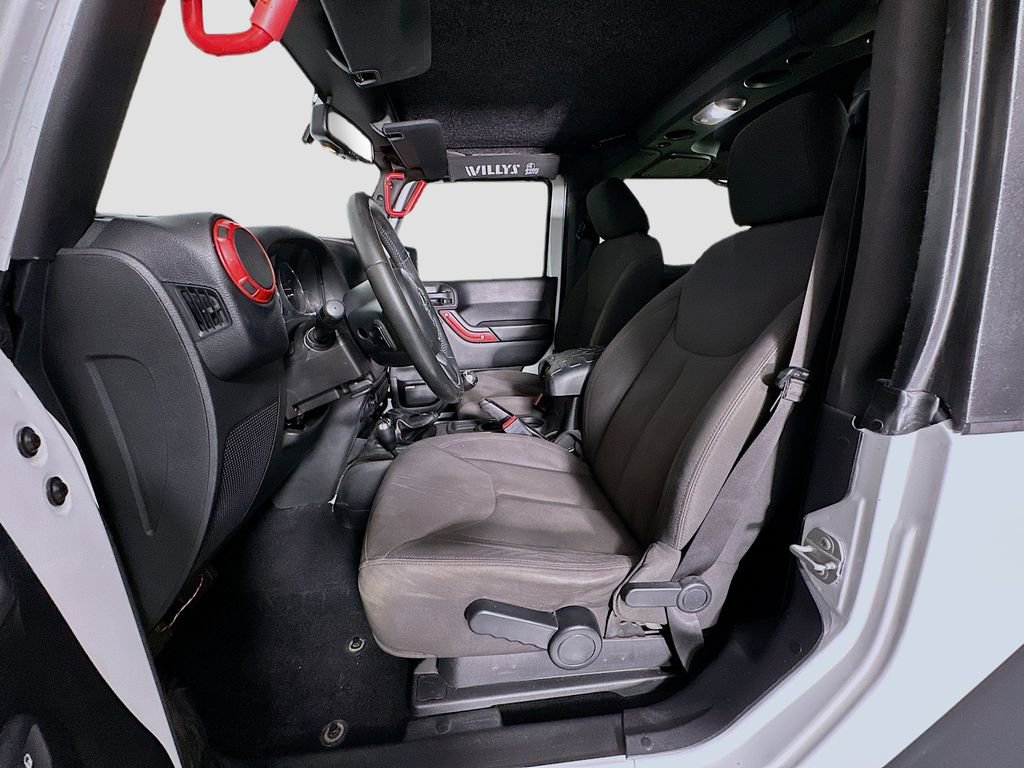 Used 2015 Jeep Wrangler Sport image 5