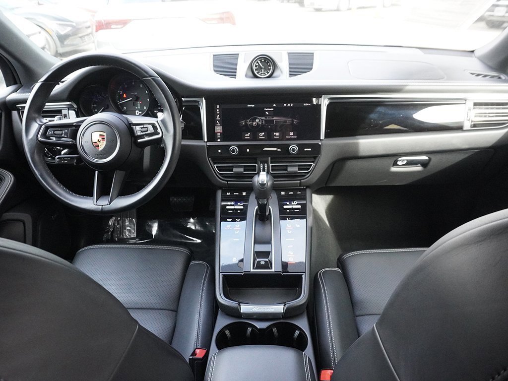 Used 2022 Porsche Macan image 39