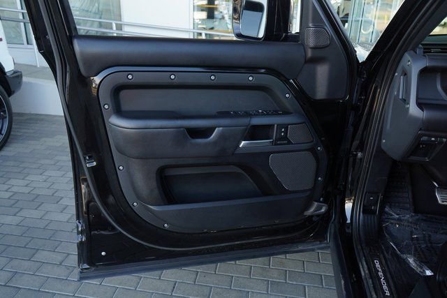 Used 2022 Land Rover Defender 110 X image 13