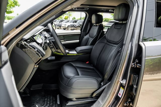 New 2026 Land Rover Range Rover Sport SE AWD/4WD image 43