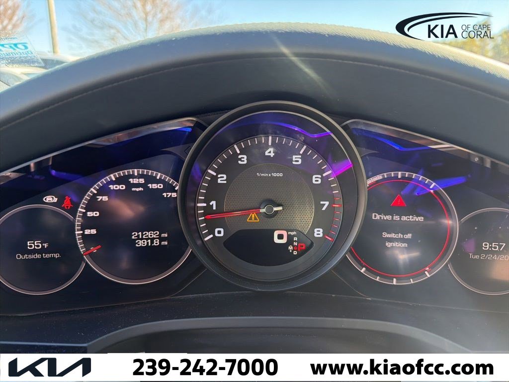 Used 2020 Porsche Cayenne image 11