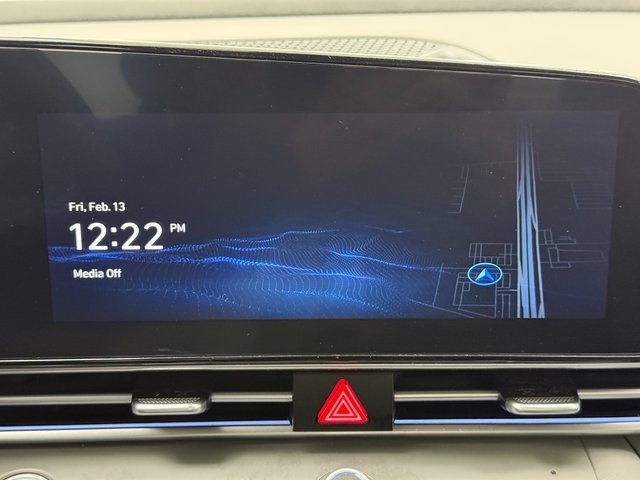 Used 2024 Hyundai Elantra SEL w/ Convenience Package image 17