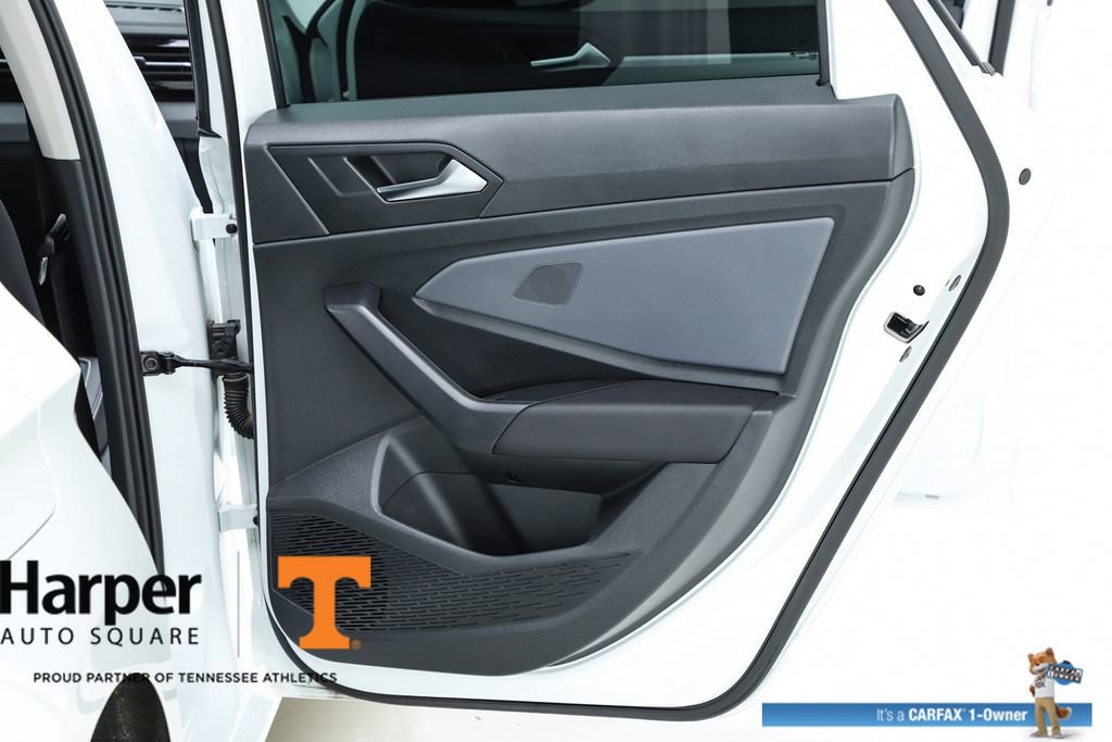 Used 2025 Volkswagen Jetta SE w/ Sunroof Package image 67