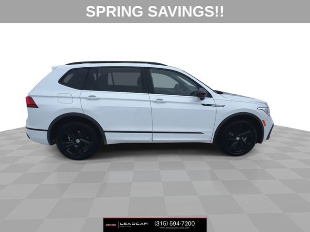 Used 2024 Volkswagen Tiguan SE R-Line image 10