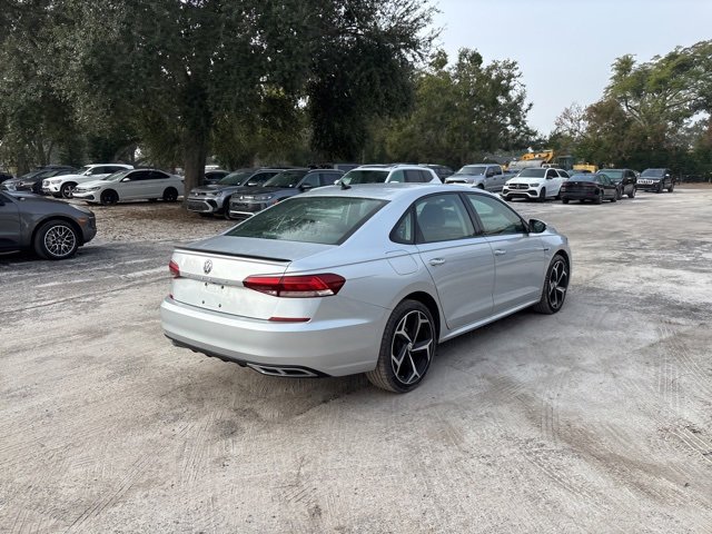 Used 2020 Volkswagen Passat 2.0T R-Line image 4