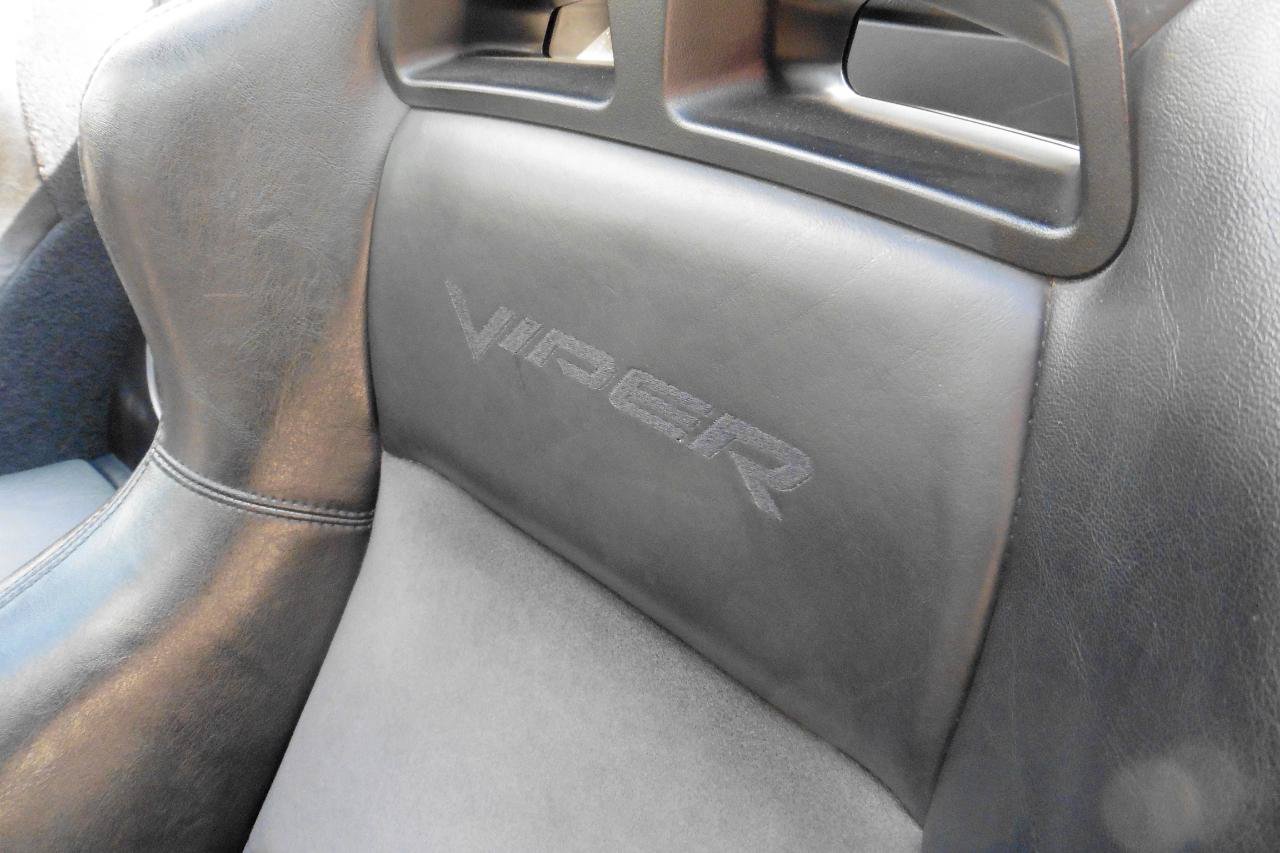 Used 2006 Dodge Viper SRT-10 RWD image 21