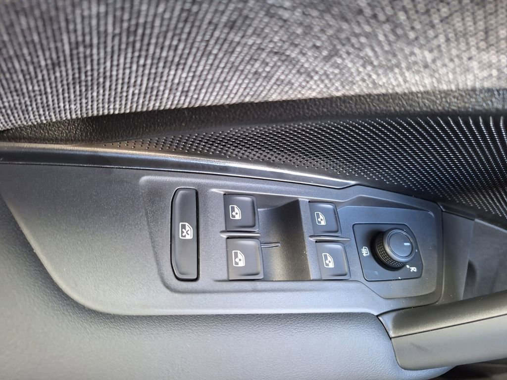 New 2026 Volkswagen Tiguan S image 19