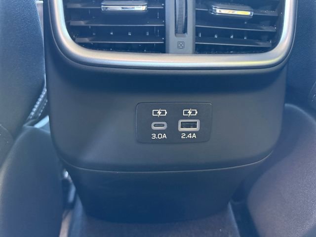Used 2025 Subaru Legacy Premium image 11