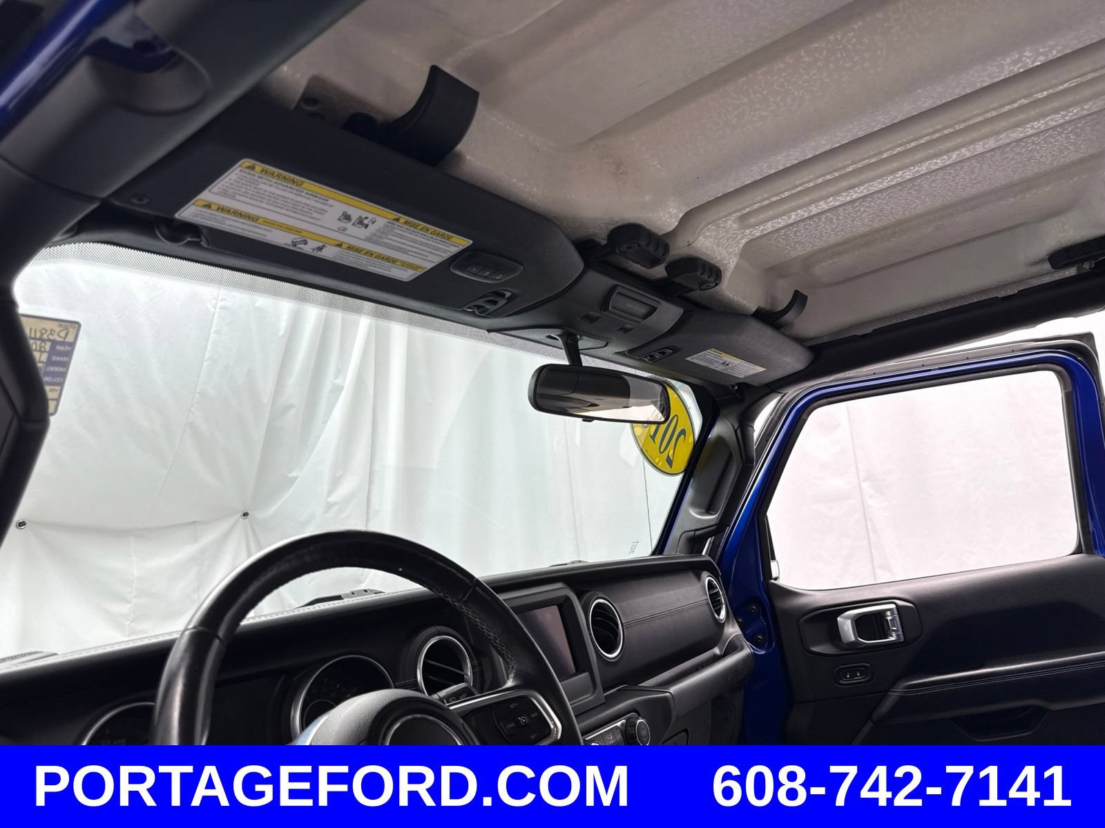 Used 2018 Jeep Wrangler Unlimited Sahara w/ Cold Weather Group AWD/4WD image 23