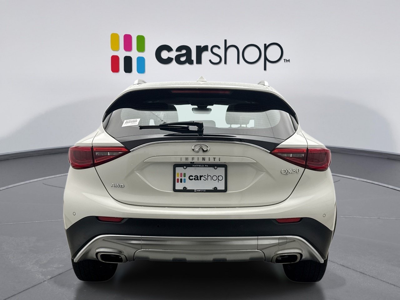 Used 2018 INFINITI QX30 Premium w/ Navigation Package AWD/4WD image 4