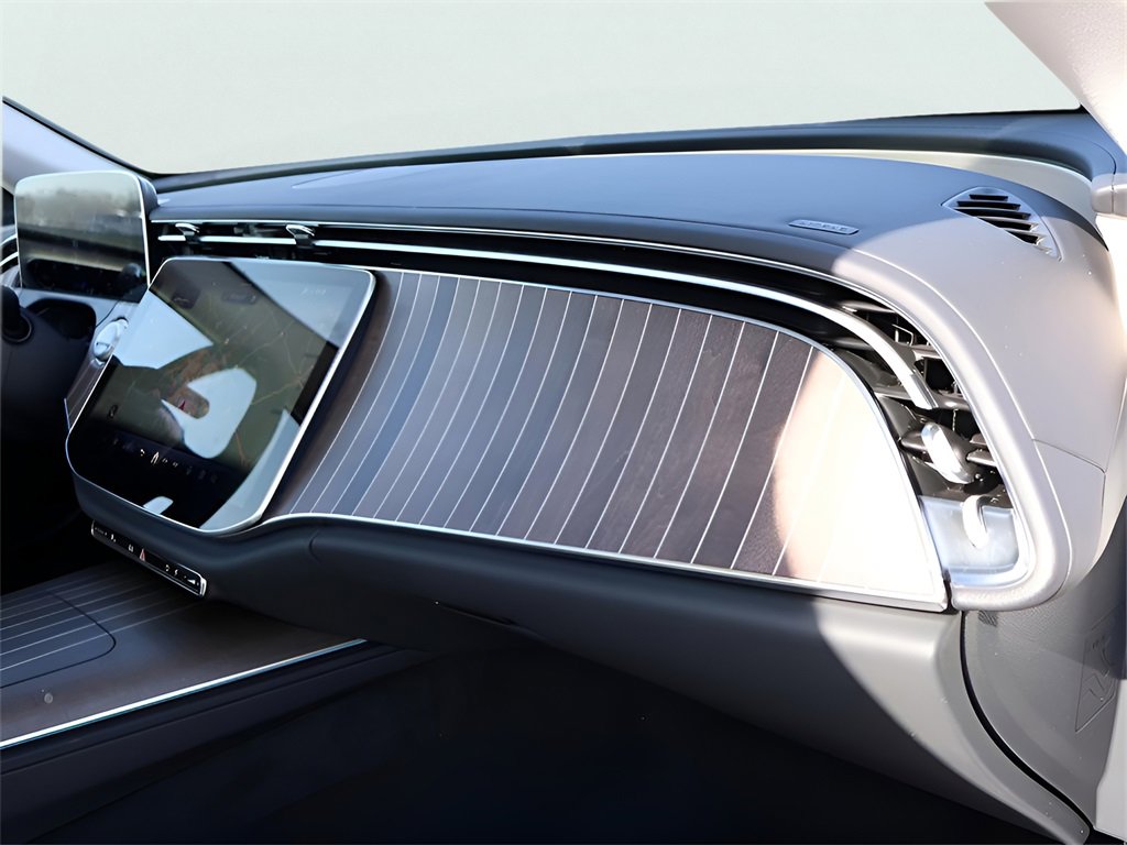 Used 2025 Mercedes-Benz E 350 4MATIC Sedan image 11