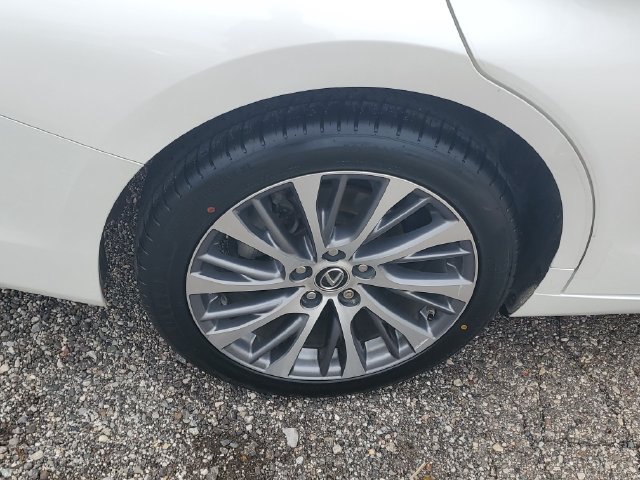 Used 2021 Lexus ES 250 w/ Premium Package AWD/4WD image 5