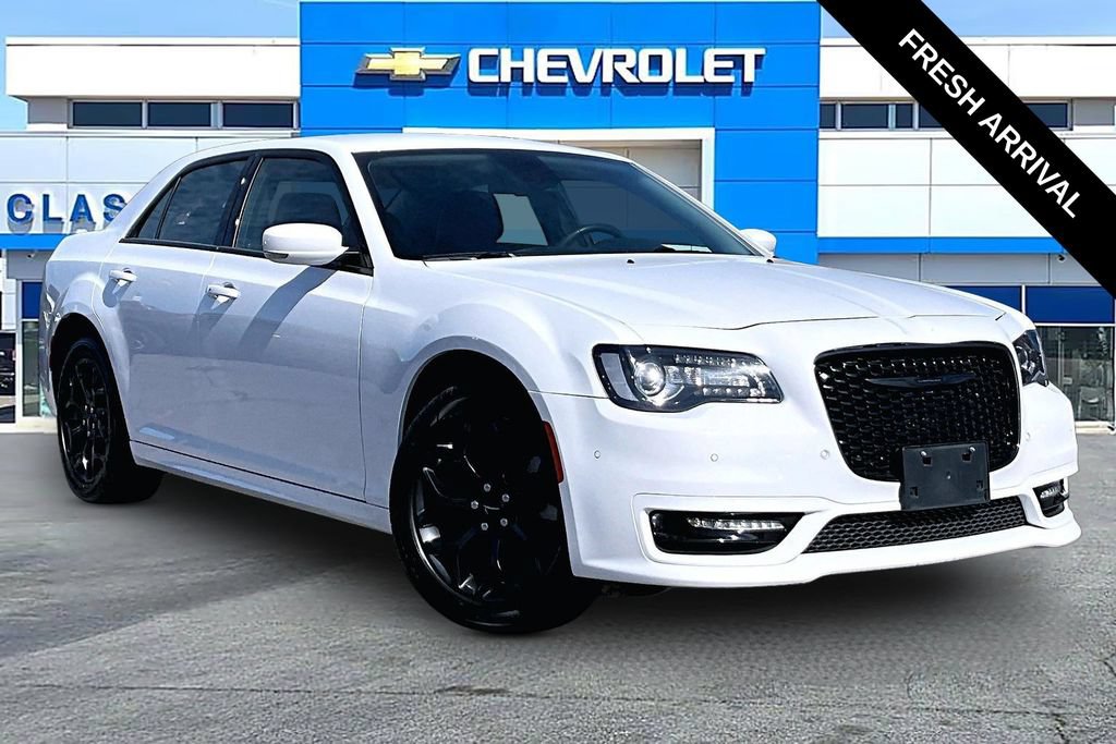 Used 2023 Chrysler 300 Touring L w/ Comfort Group AWD/4WD image 1
