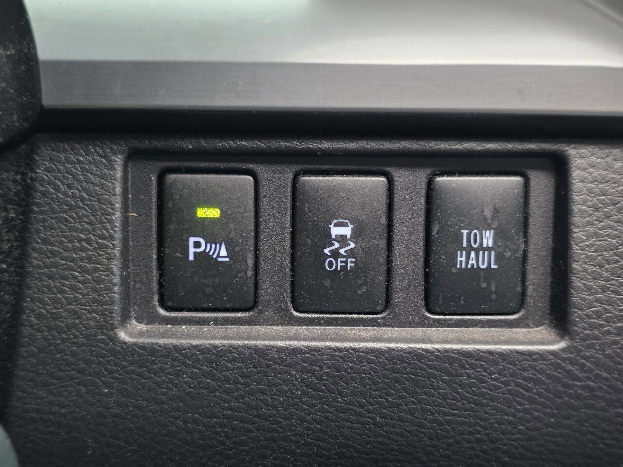 Used 2015 Toyota Tundra Platinum image 31