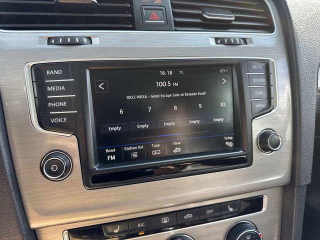 Used 2017 Volkswagen Golf Wolfsburg Edition image 13