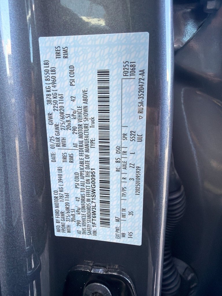 Used 2025 Ford F150 Lightning Flash AWD/4WD image 17